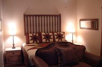 Lazy T Bed And Breakfast Fredericksburg Dış mekan fotoğraf